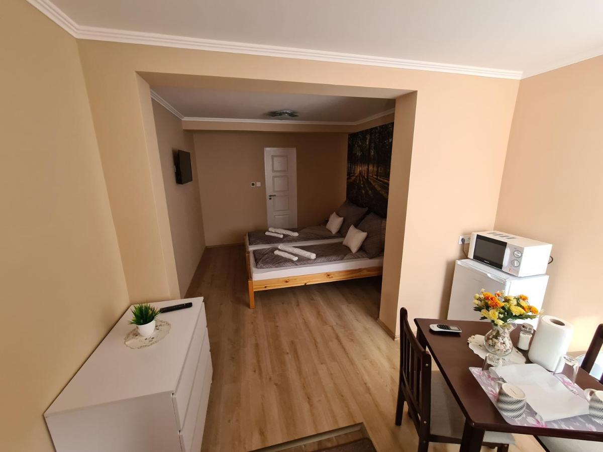 Napfeny Apartman Makó Exteriör bild